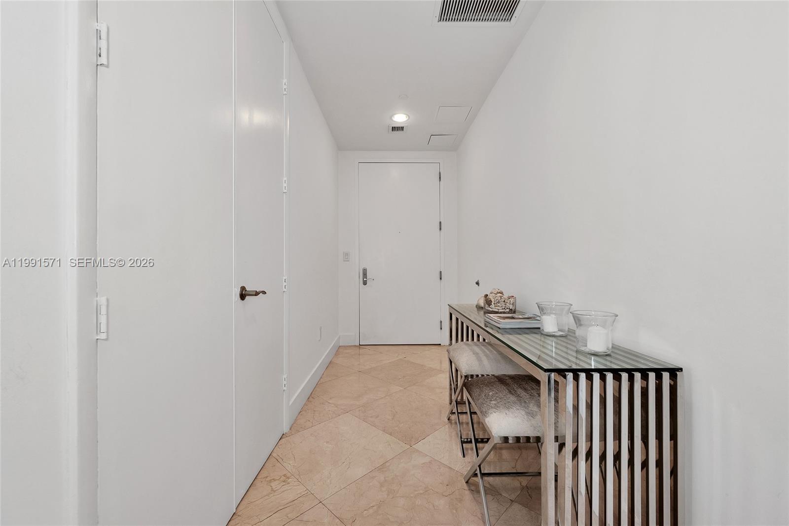 16001 collins ave 1005