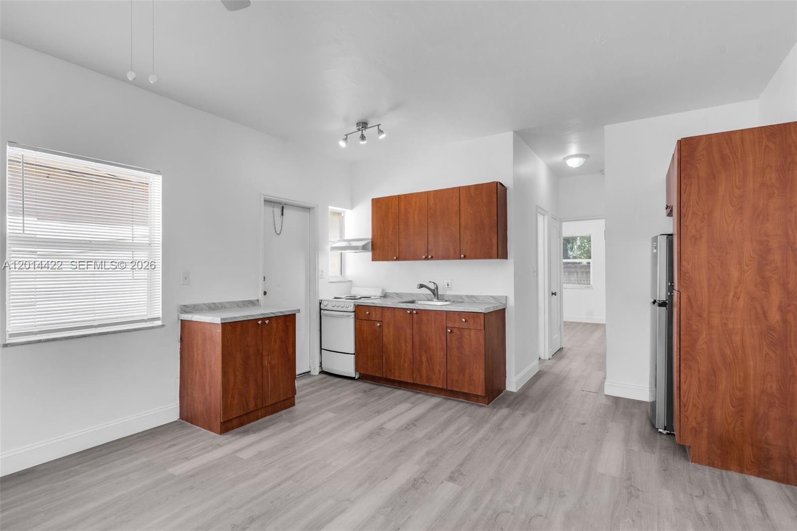 BISCAYNE BEACH-3RD ADDN PB - Residential Income
