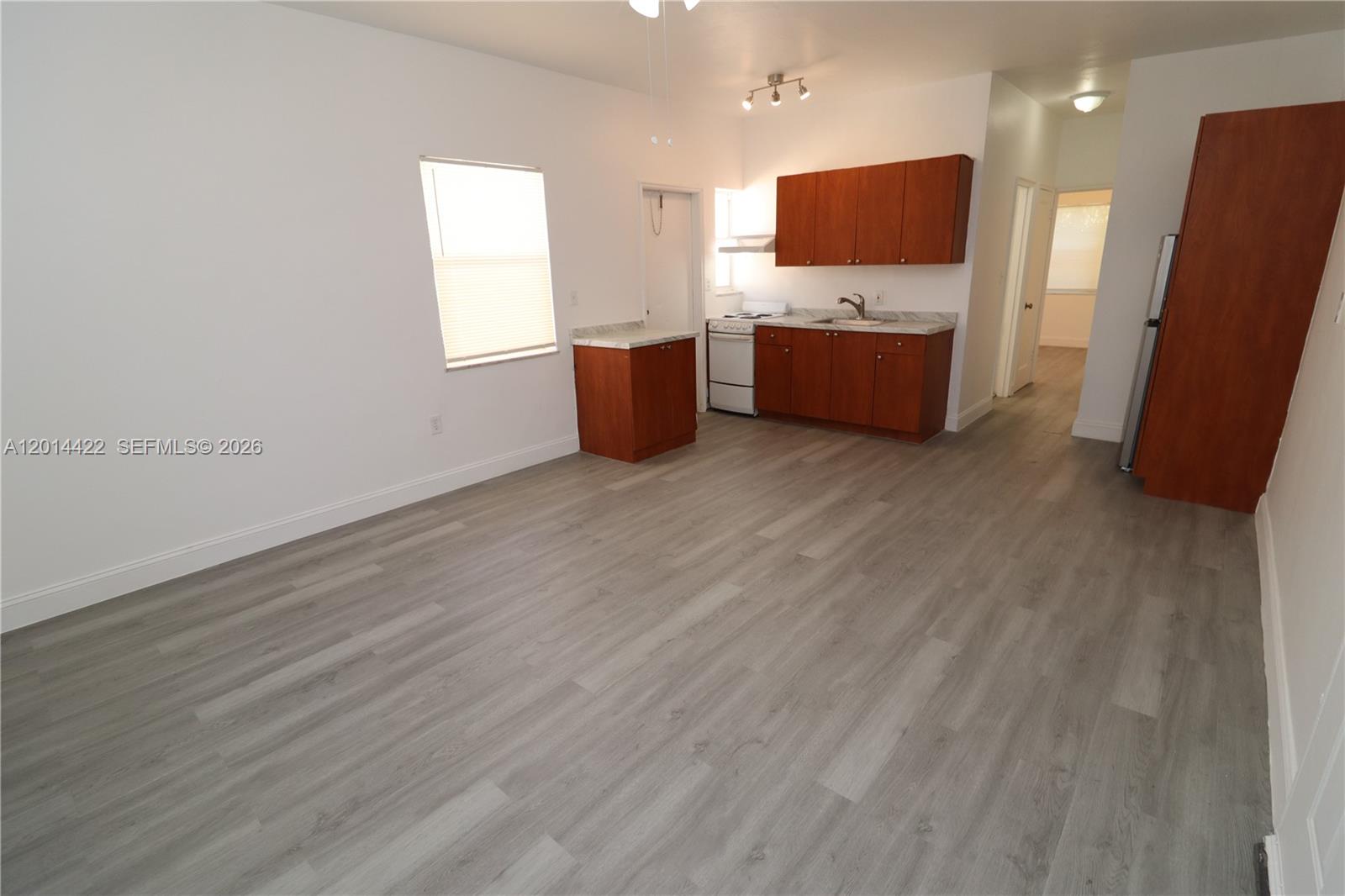 BISCAYNE BEACH-3RD ADDN PB - Residential Income