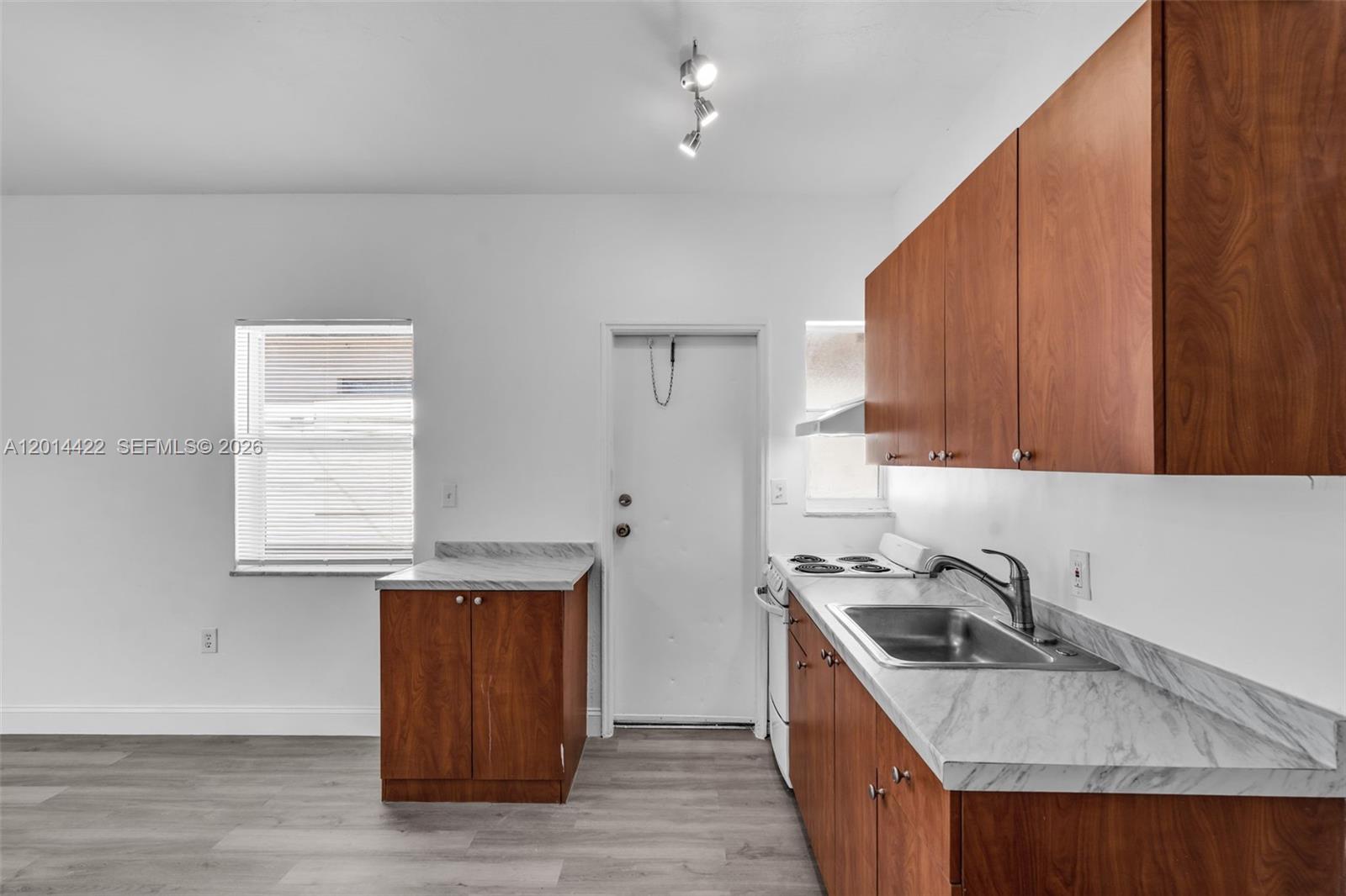 BISCAYNE BEACH-3RD ADDN PB - Residential Income