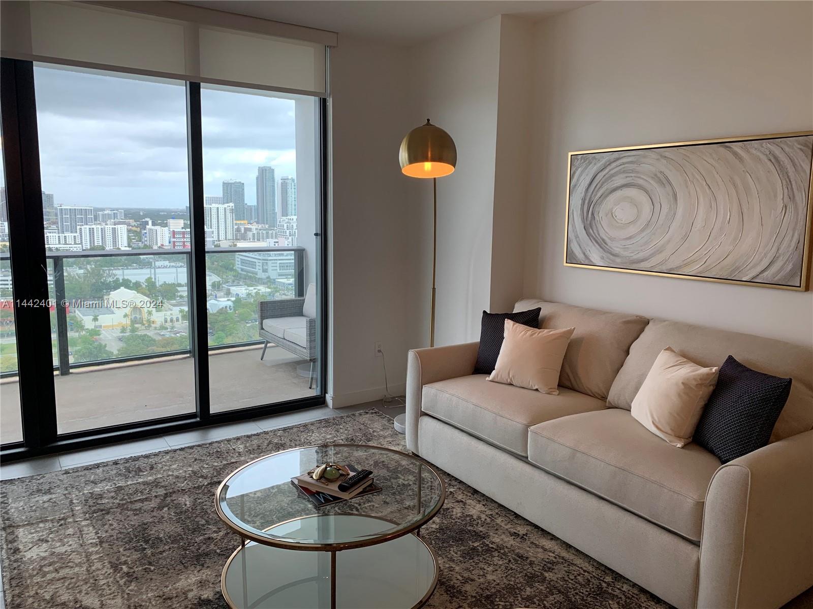 CANVAS CONDO - Residential
