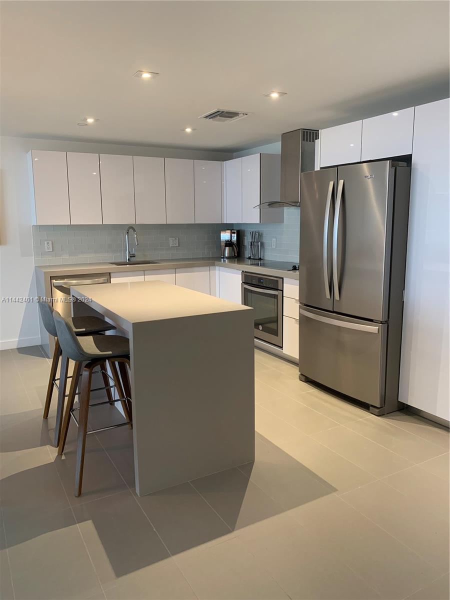 CANVAS CONDO - Residential