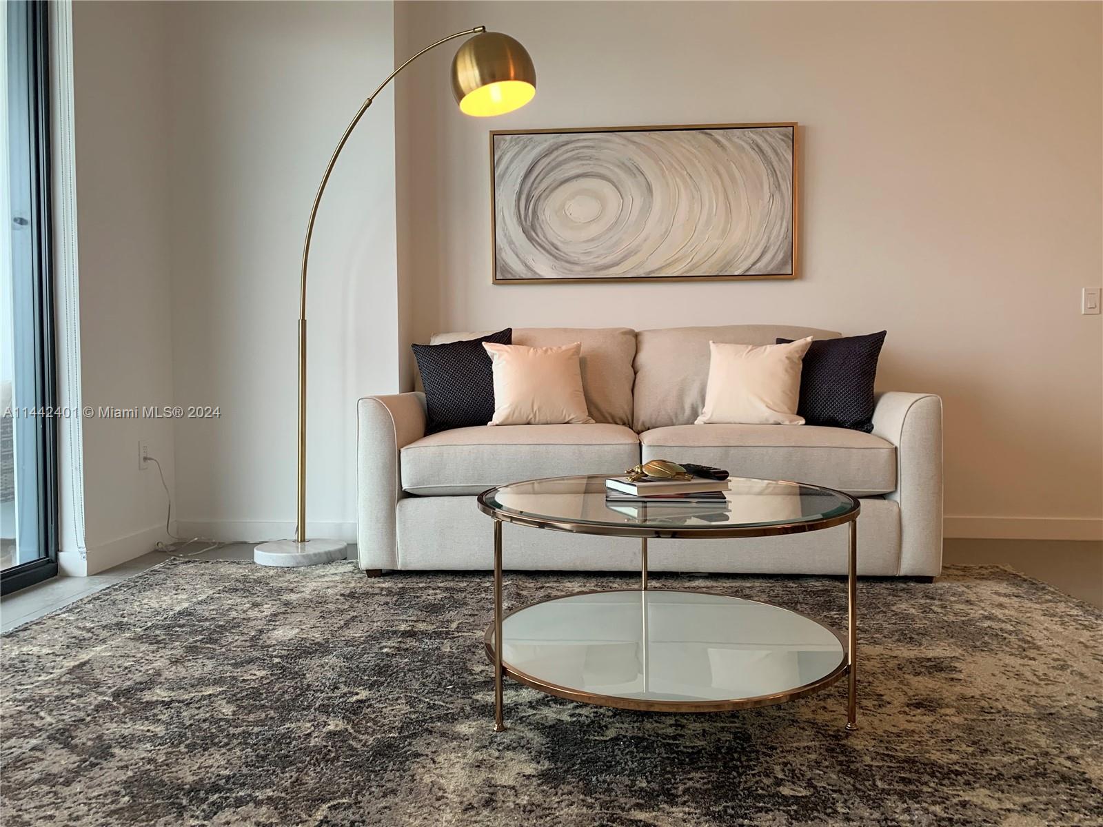 CANVAS CONDO - Residential