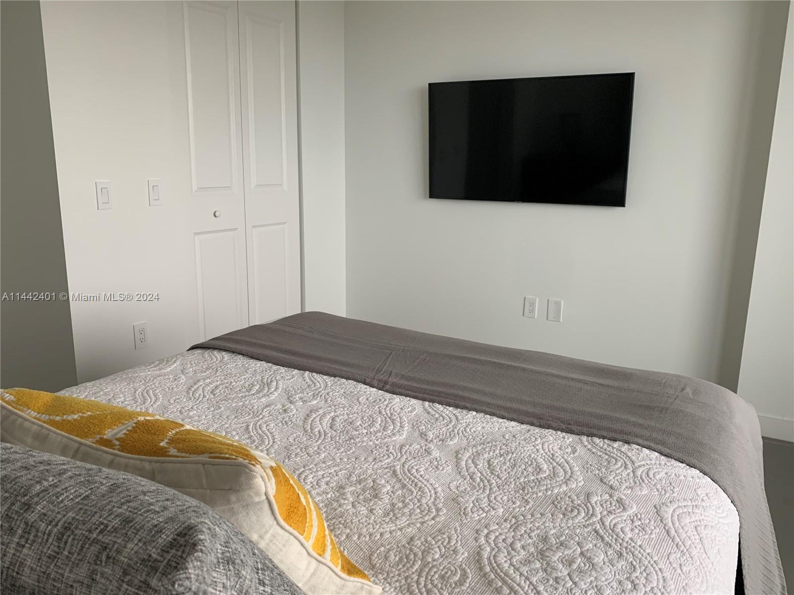 CANVAS CONDO - Residential