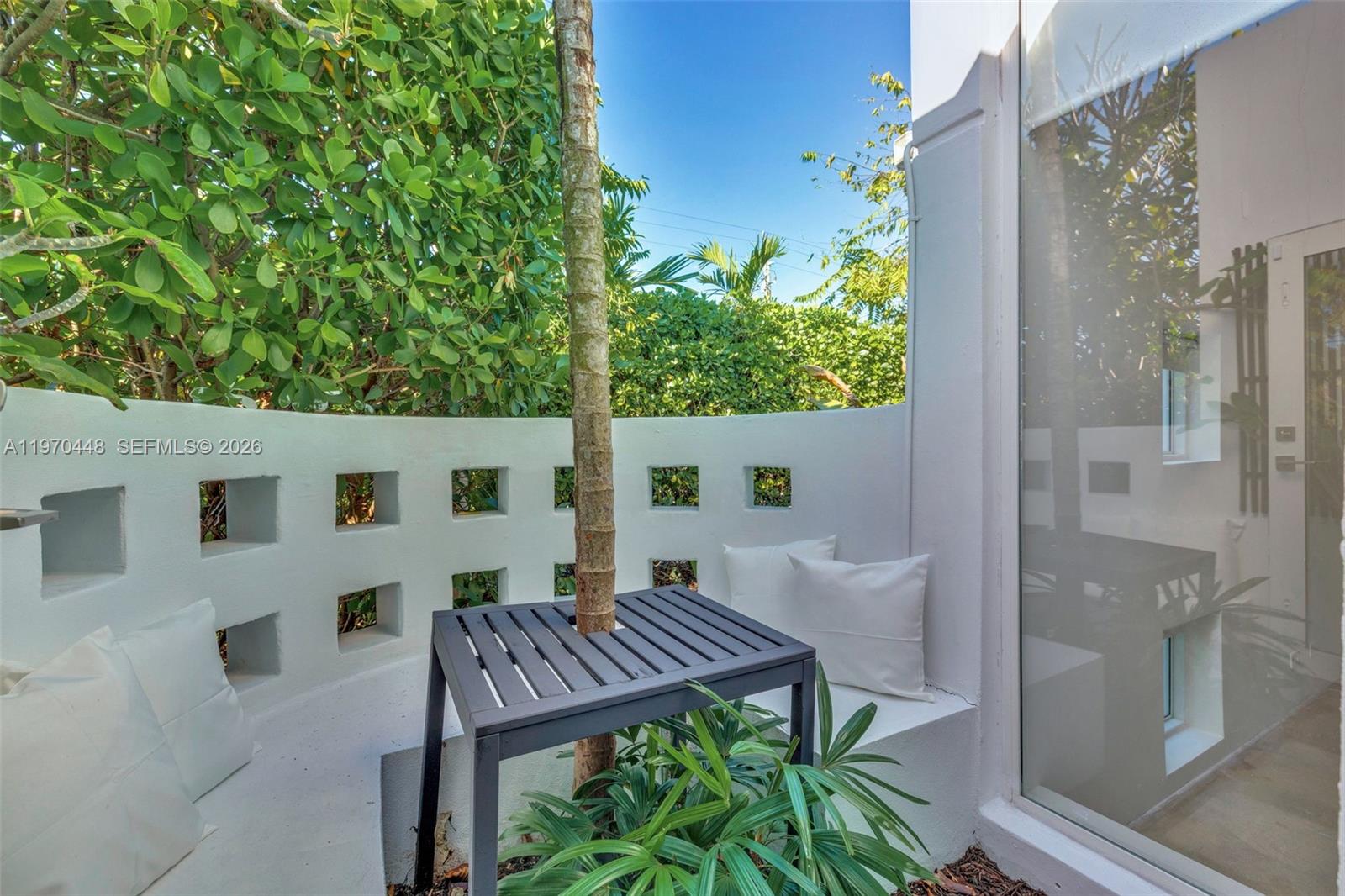 CORAL WAY PK SEC D - Residential