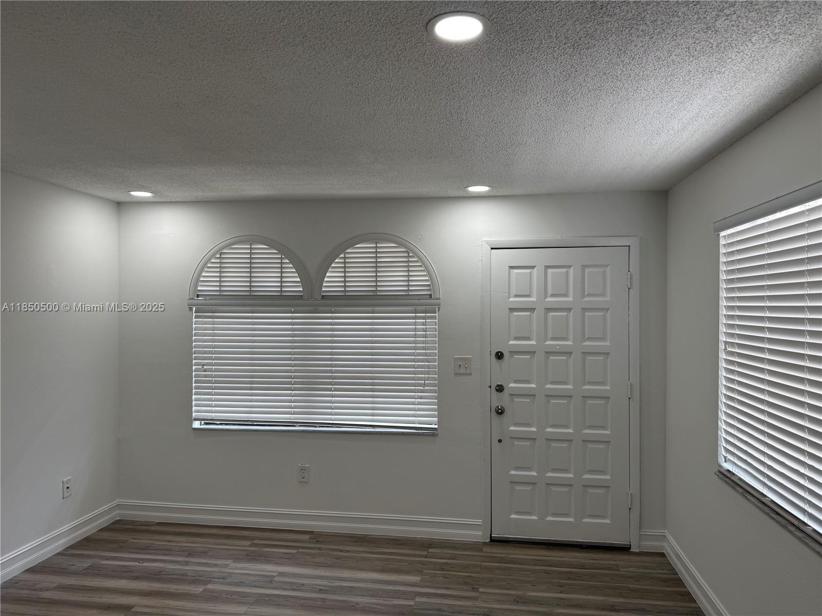 VILLAS ARANDEL CONDO - Residential