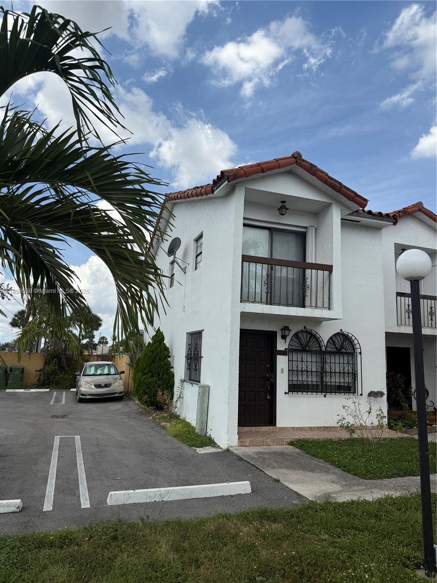 VILLAS ARANDEL CONDO - Residential