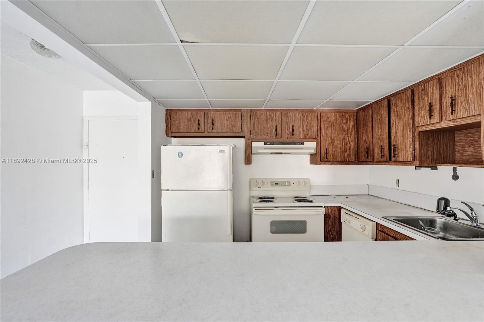 7100 NW 17th St 306