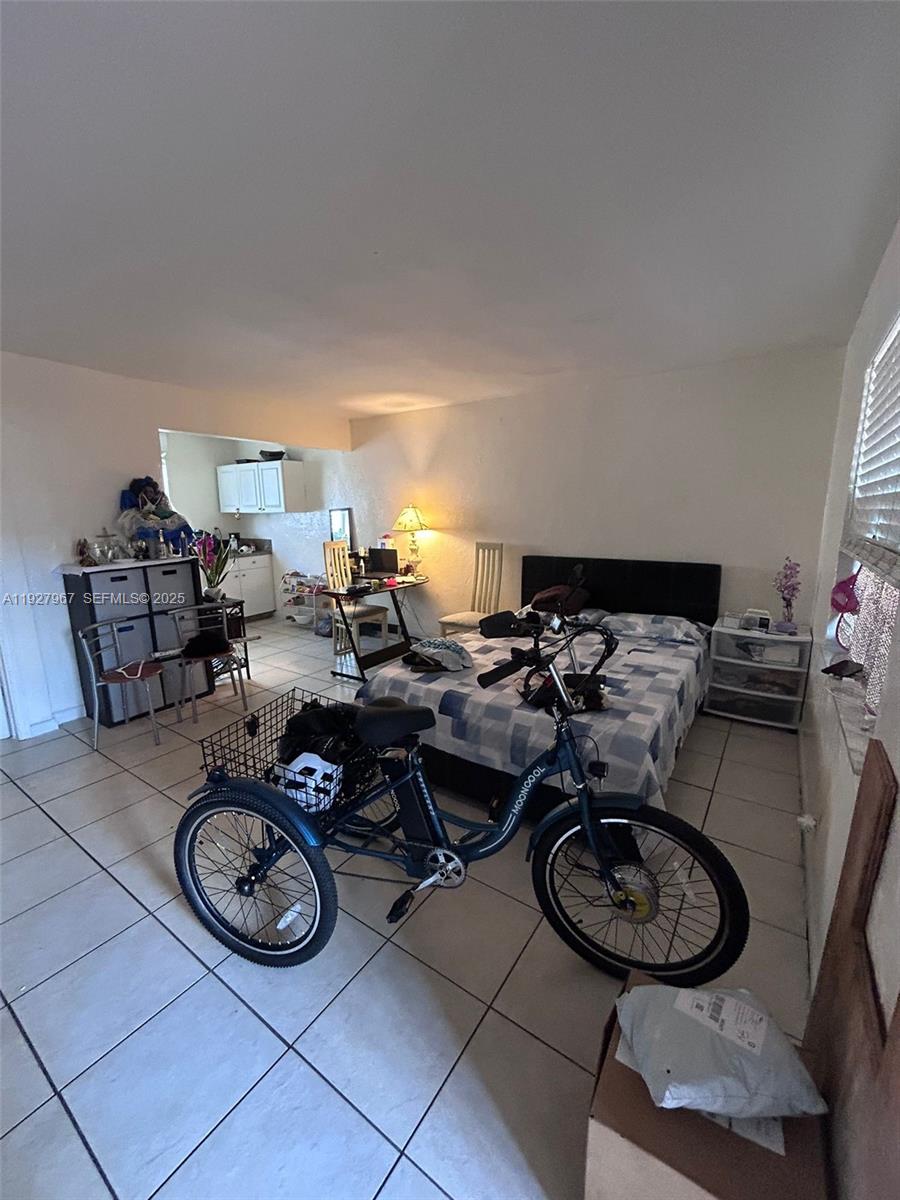 WELWYN MANOR - Residential Income