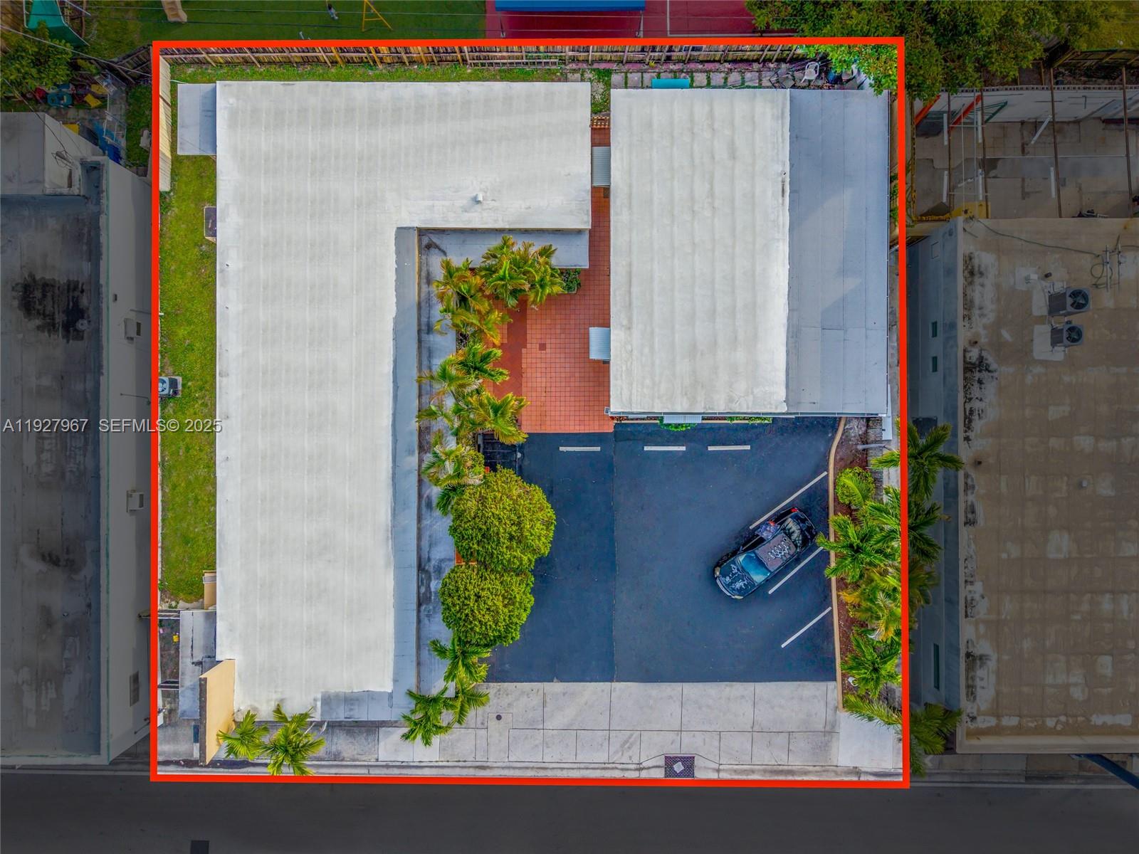 WELWYN MANOR - Residential Income