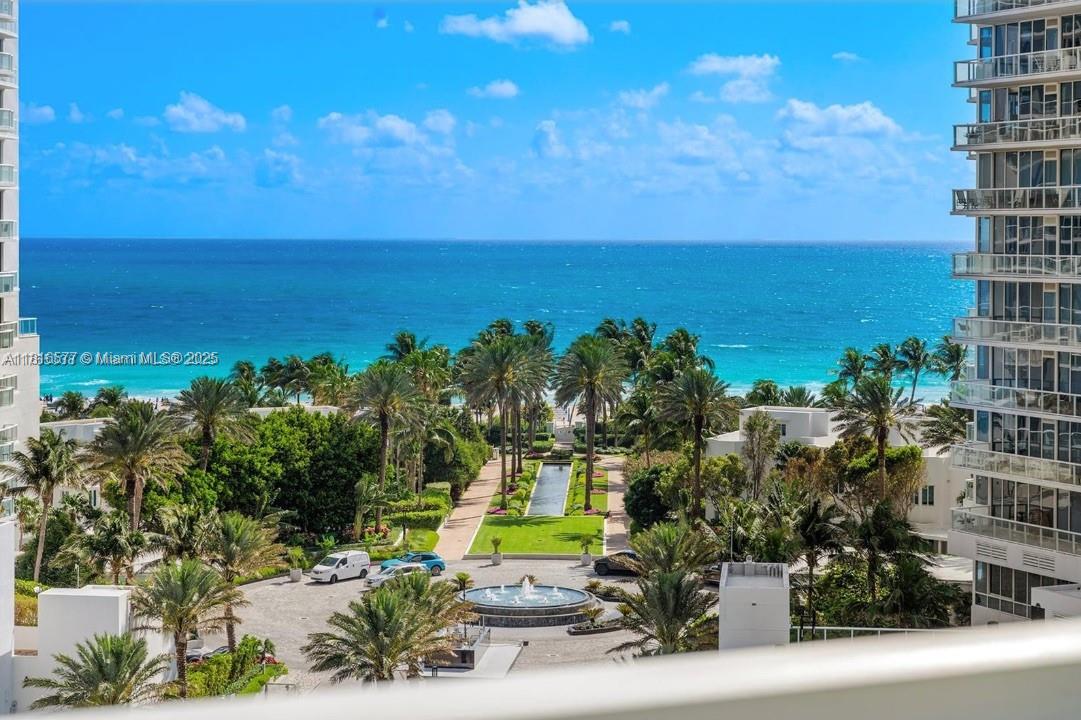 400 S Pointe Dr 1006, Miami Beach, Miami-Dade County, Florida - 2 Bedrooms  
2 Bathrooms - 