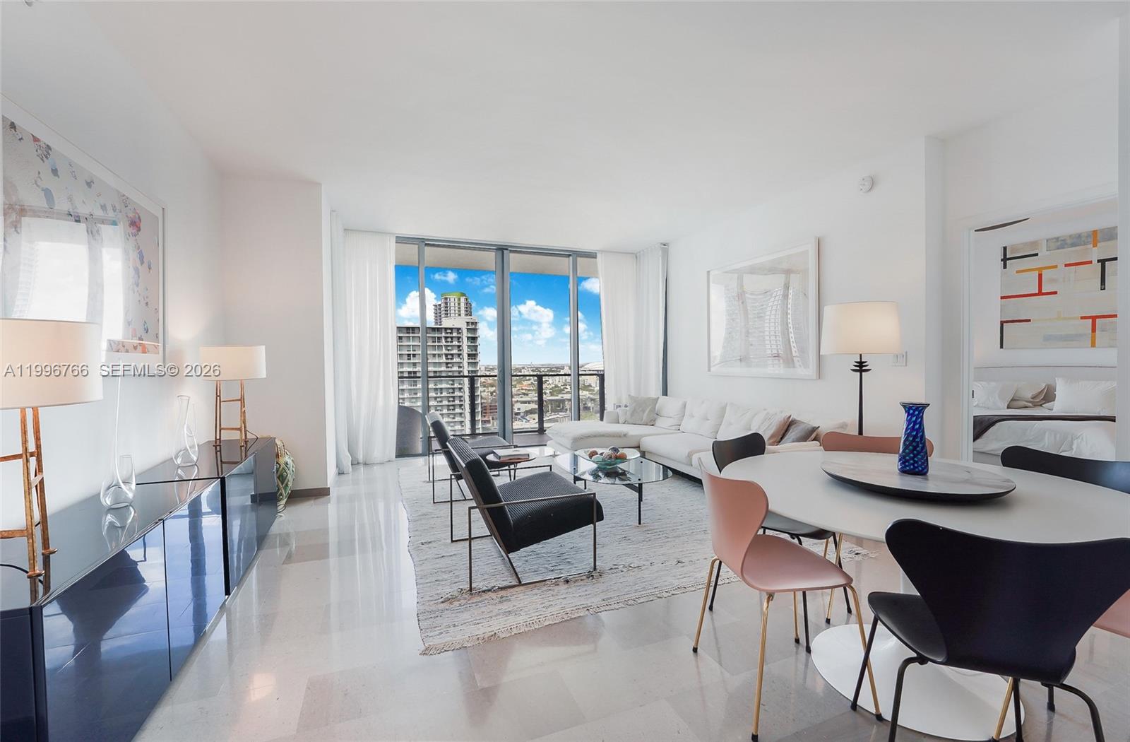 REACH CONDO - Residential