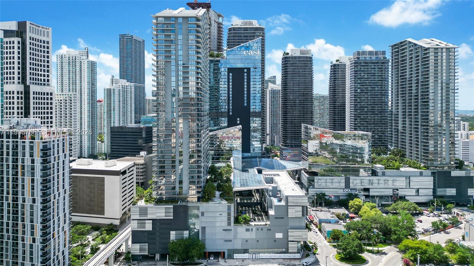 REACH CONDO - Residential