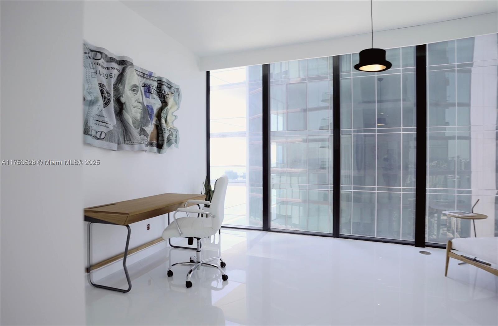 18555 COLLINS AVENUE COND - Residential