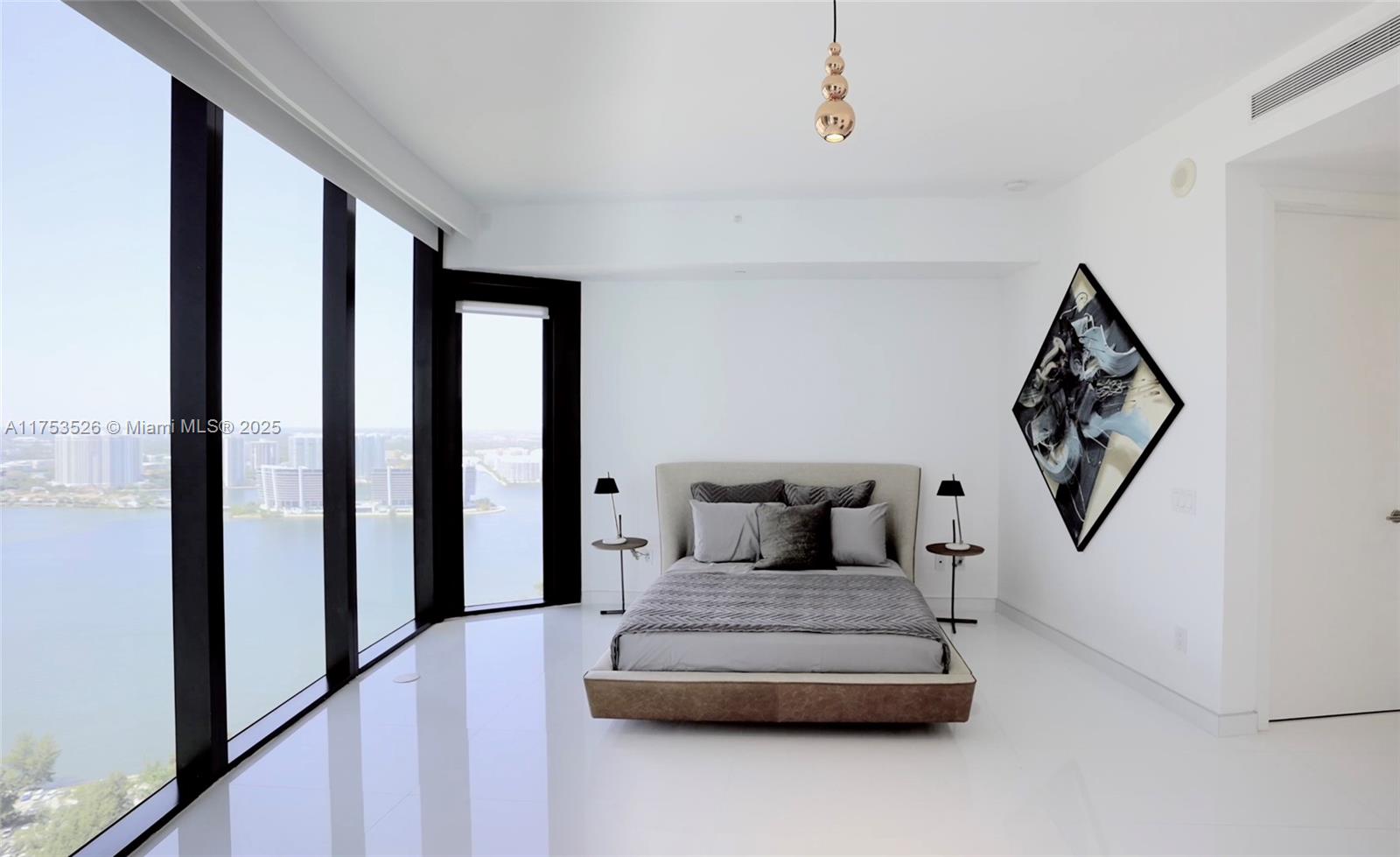 18555 COLLINS AVENUE COND - Residential