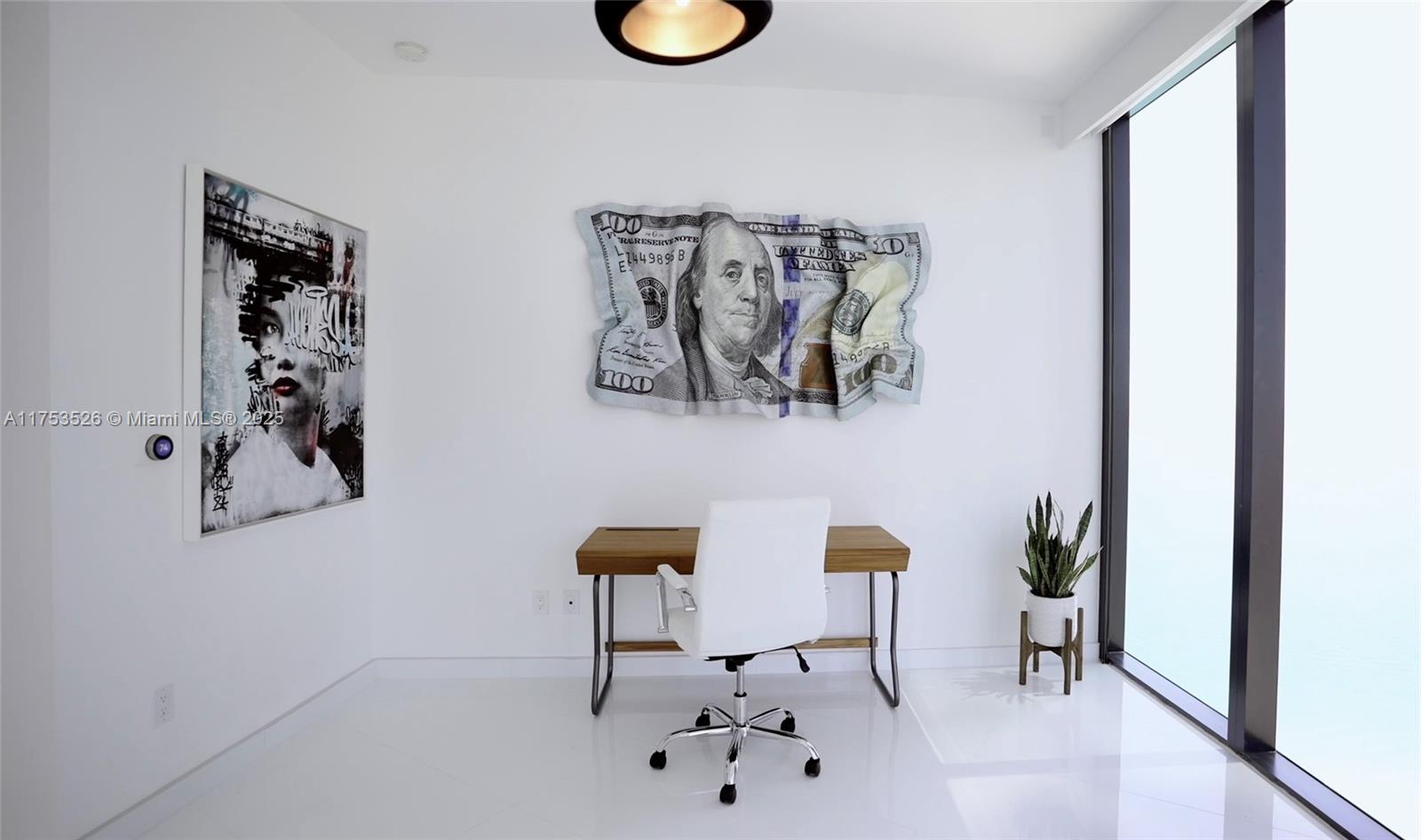 18555 COLLINS AVENUE COND - Residential