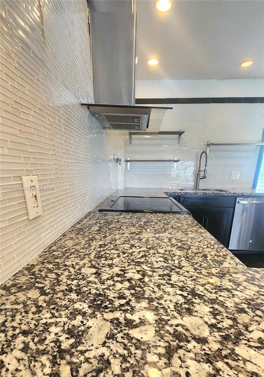 SPRING CREEK CONDO APARTM - Residential