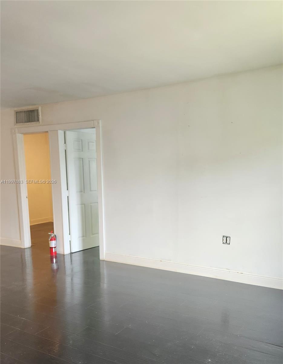 SPRING CREEK CONDO APARTM - Residential