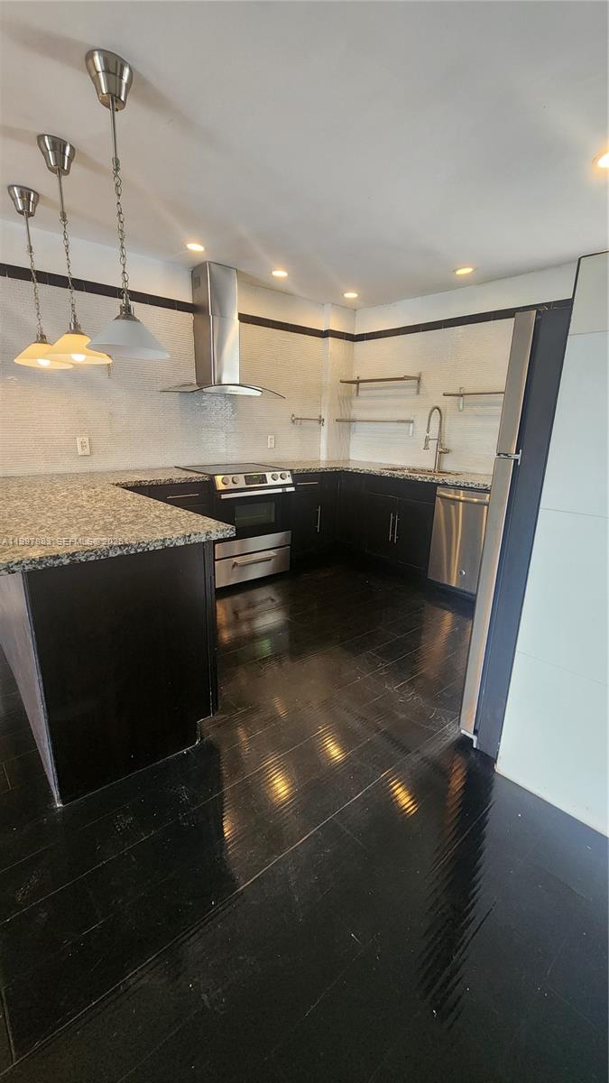 SPRING CREEK CONDO APARTM - Residential