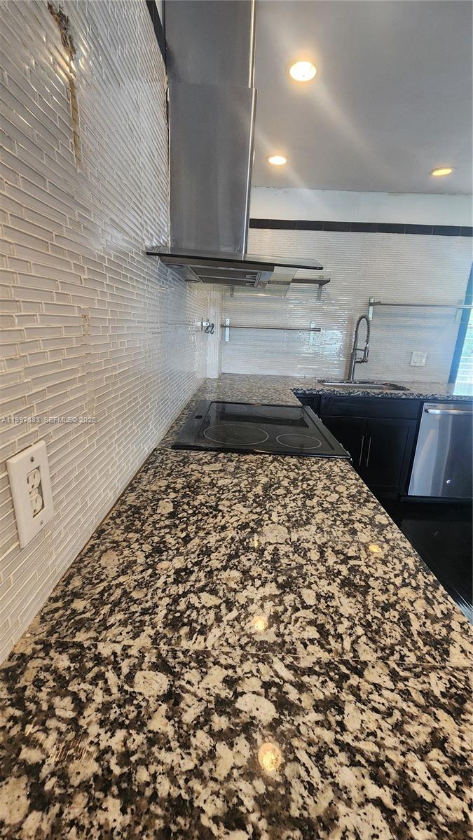 SPRING CREEK CONDO APARTM - Residential