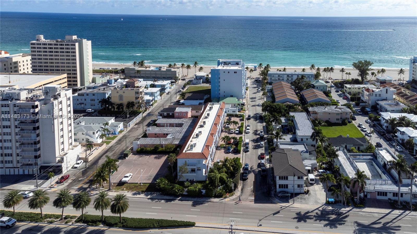 HOLLYWOOD BEACH - Residential Lease
