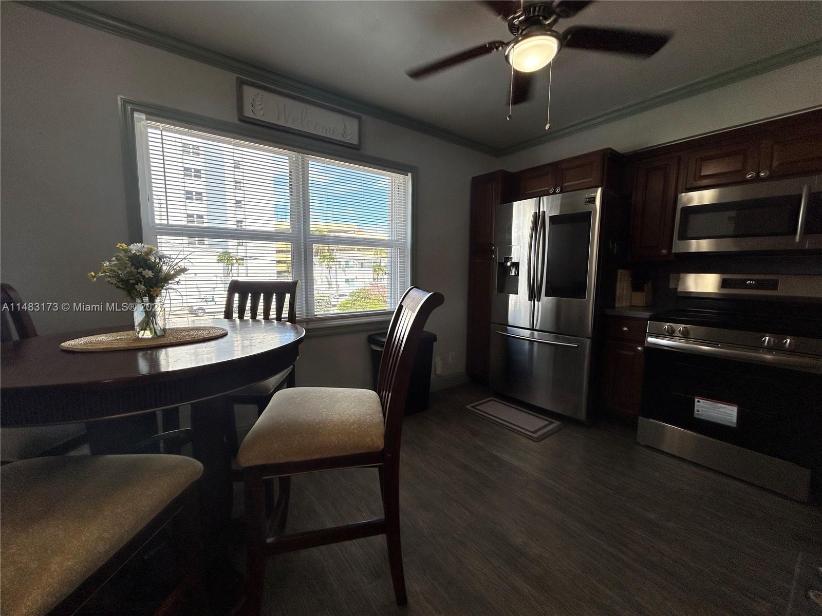 HOLLYWOOD BEACH - Residential Lease