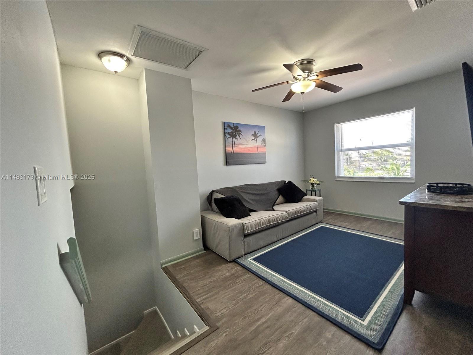 HOLLYWOOD BEACH - Residential Lease