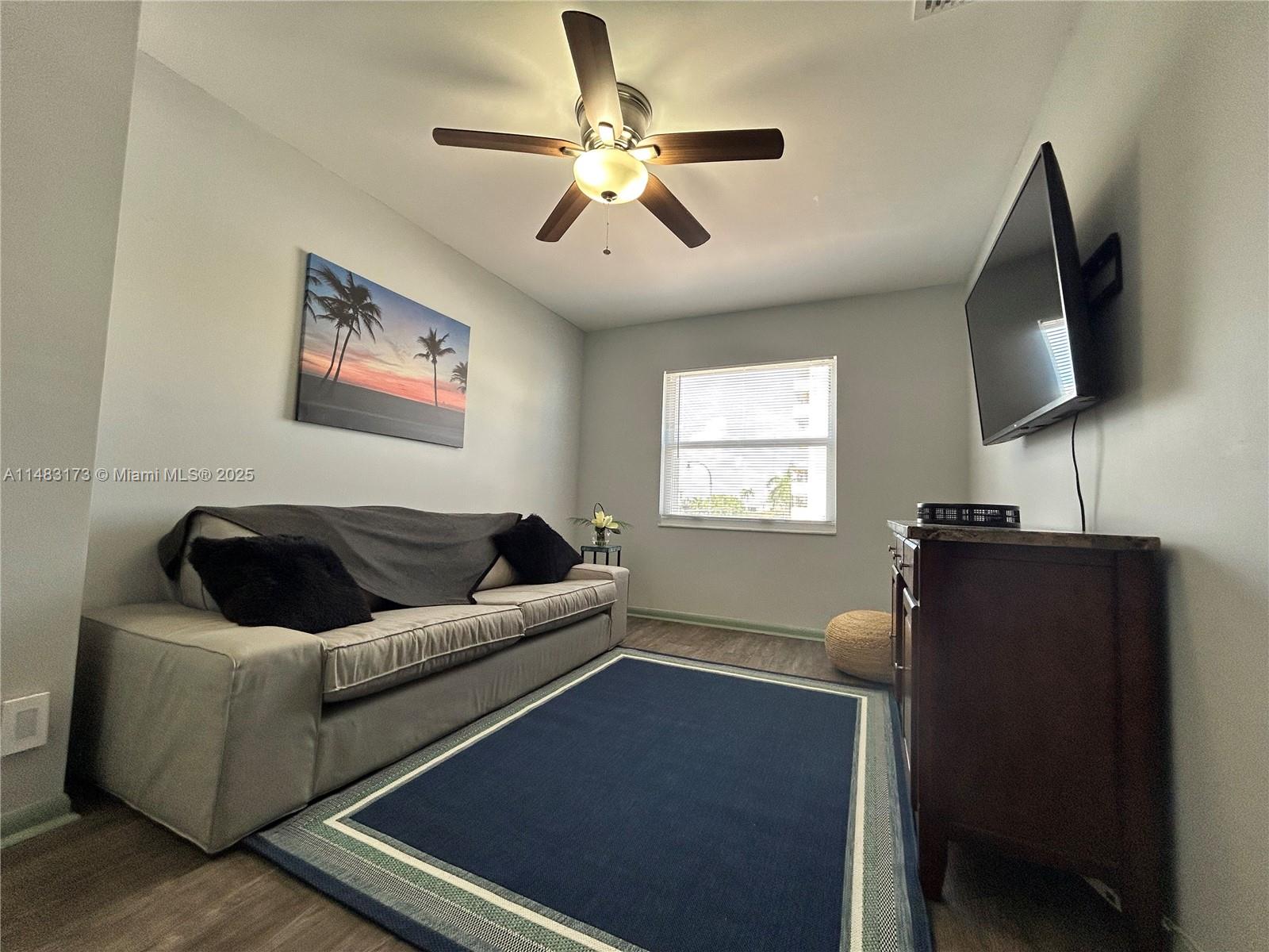 HOLLYWOOD BEACH - Residential Lease