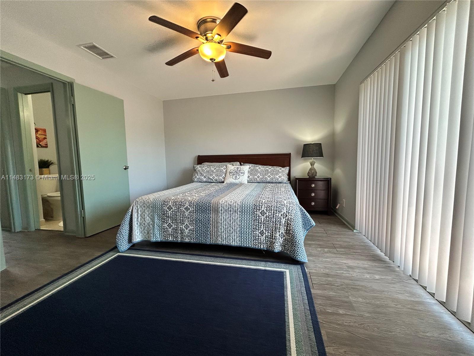 HOLLYWOOD BEACH - Residential Lease