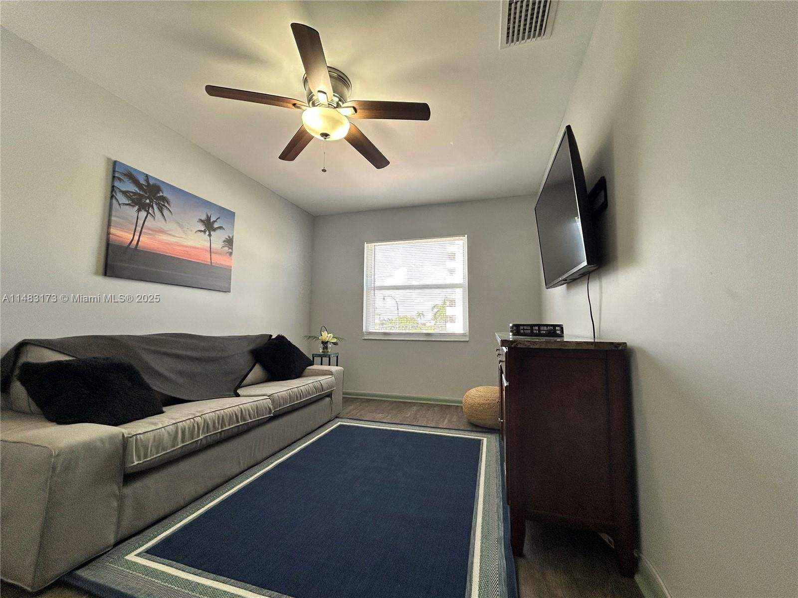 HOLLYWOOD BEACH - Residential Lease