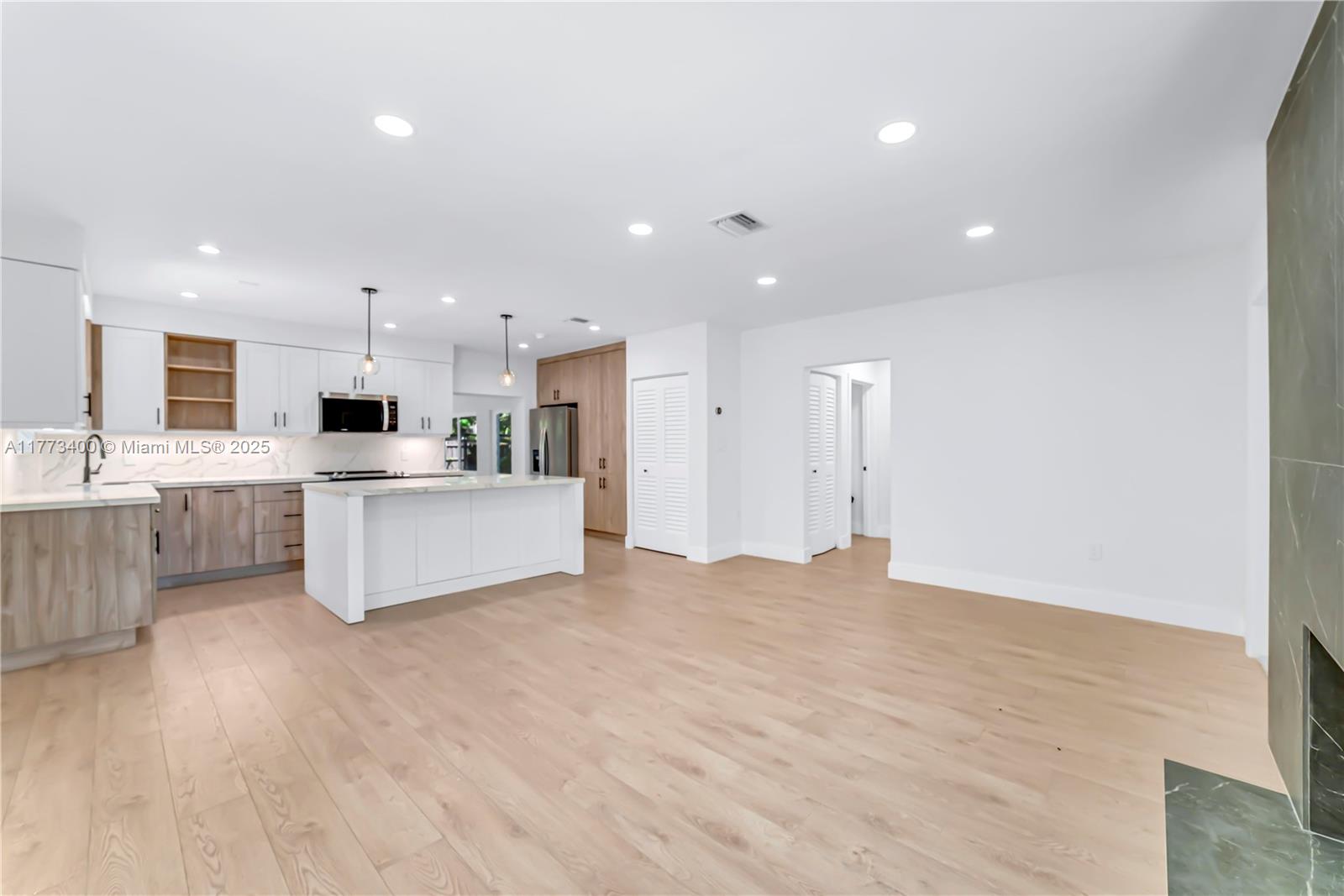 29 NE 106th St