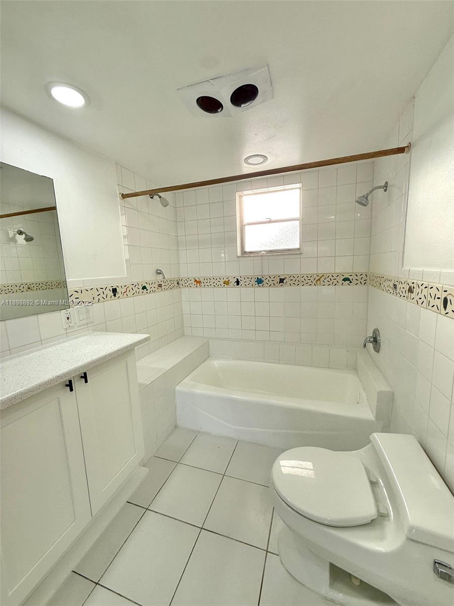 BISC LAKE GARDENS NO 2 BL - Residential Lease