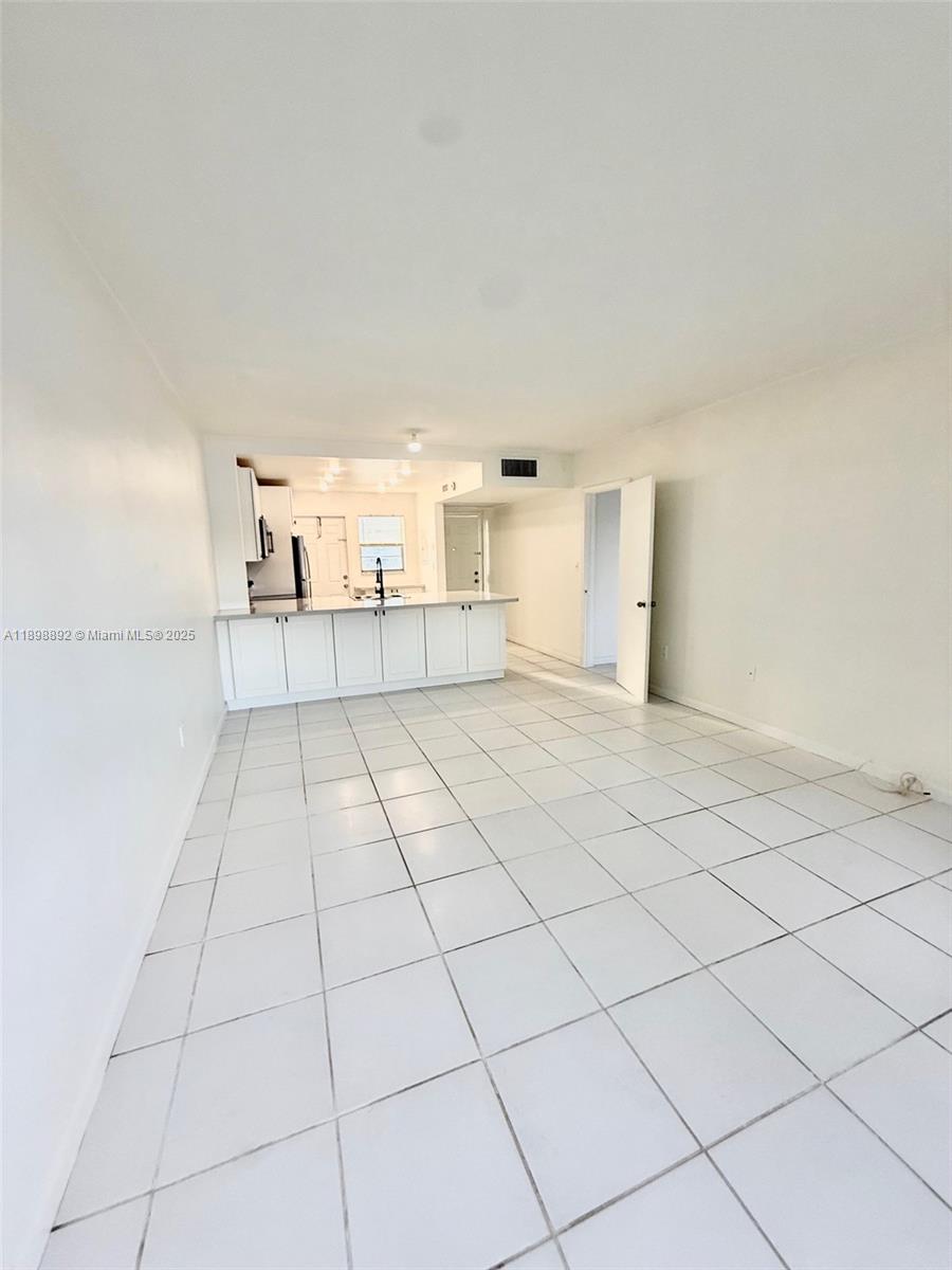 BISC LAKE GARDENS NO 2 BL - Residential Lease