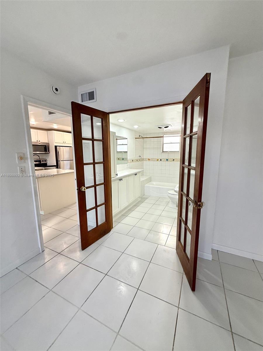 BISC LAKE GARDENS NO 2 BL - Residential Lease