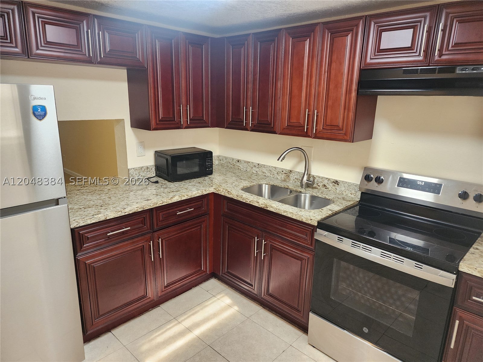 1700 NW 58th Ter 2E, Sunrise, FL, 33313/$1,800 3 1700 NW 58th Ter 2E