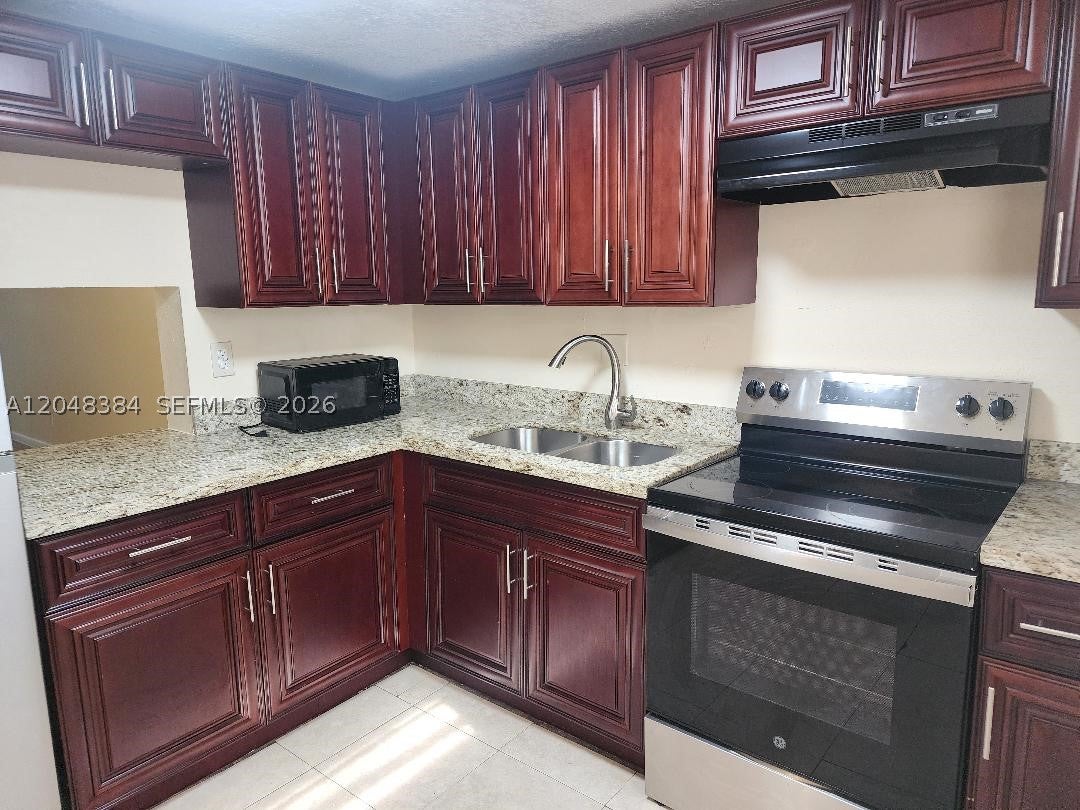 1700 NW 58th Ter 2E, Sunrise, FL, 33313/$1,800 2 1700 NW 58th Ter 2E