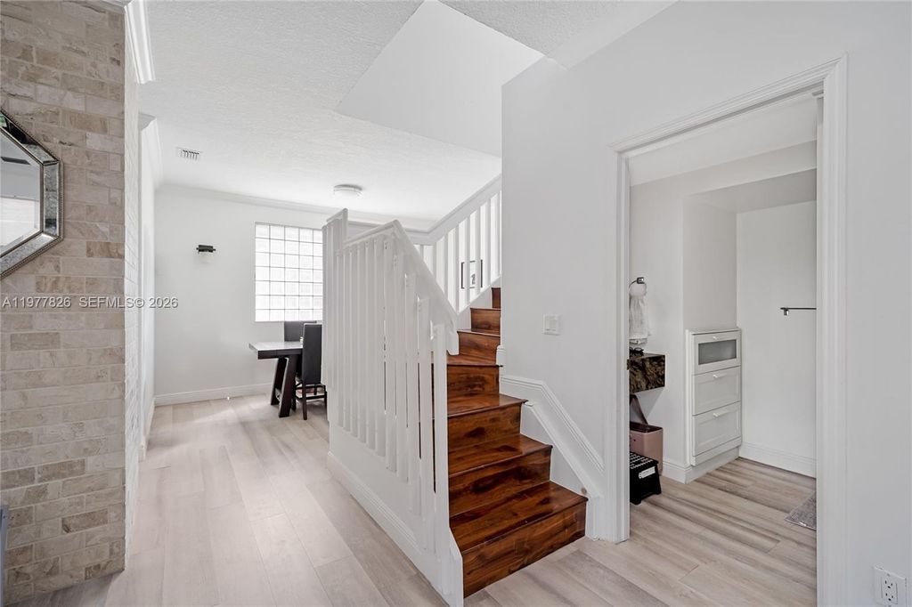 Photo of 1410 SW 106th Ter, Davie, FL 33324 (MLS # A11977826)