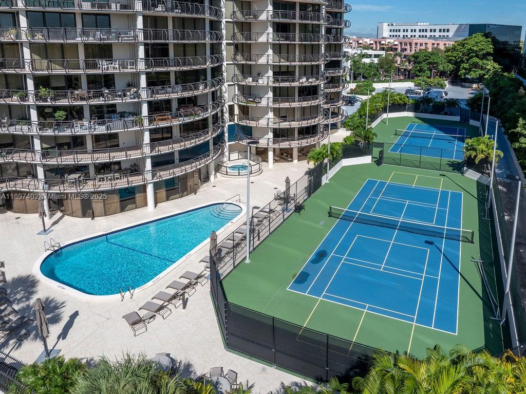 GROVE TOWERS CONDO - Residential Lease