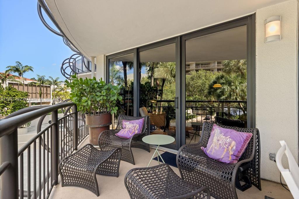 GROVE TOWERS CONDO - Residential Lease