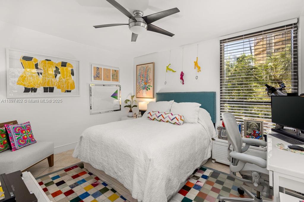 GROVE TOWERS CONDO - Residential Lease