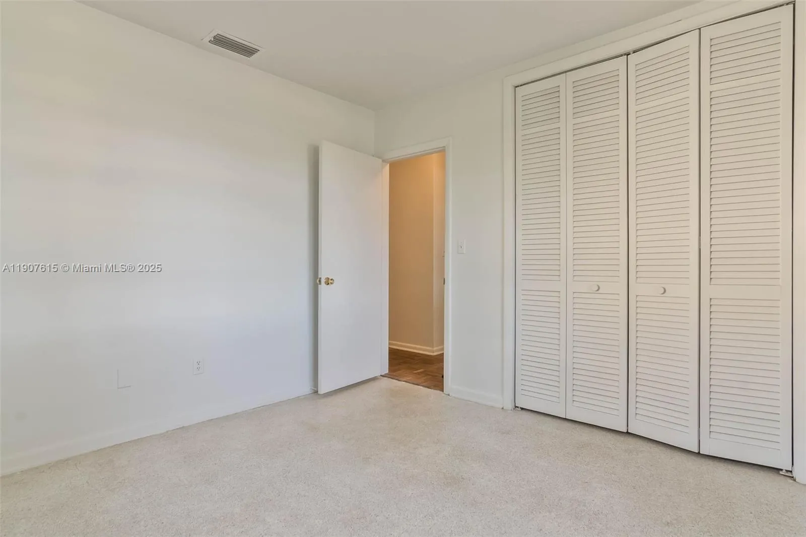 Palmetto Bay, Florida 33158, United States, 3 Bedrooms Bedrooms, ,2 BathroomsBathrooms,Residential,Active,244422