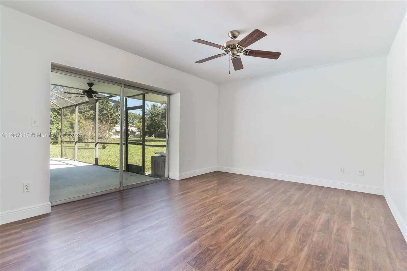 Palmetto Bay, Florida 33158, United States, 3 Bedrooms Bedrooms, ,2 BathroomsBathrooms,Residential,Active,244422