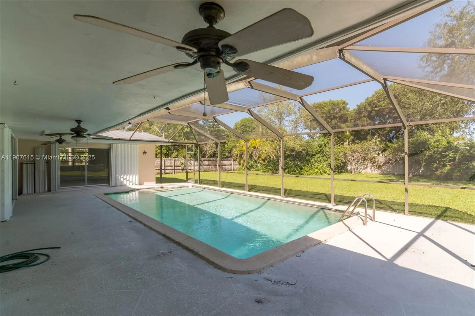 Palmetto Bay, Florida 33158, United States, 3 Bedrooms Bedrooms, ,2 BathroomsBathrooms,Residential,Active,244422