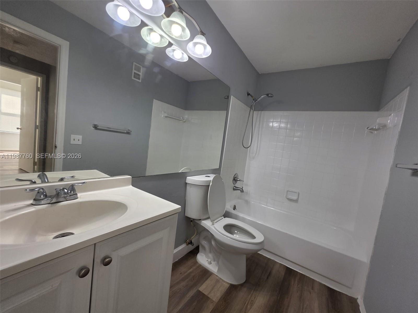 BOYNTON LANDINGS CONDO - Residential Lease