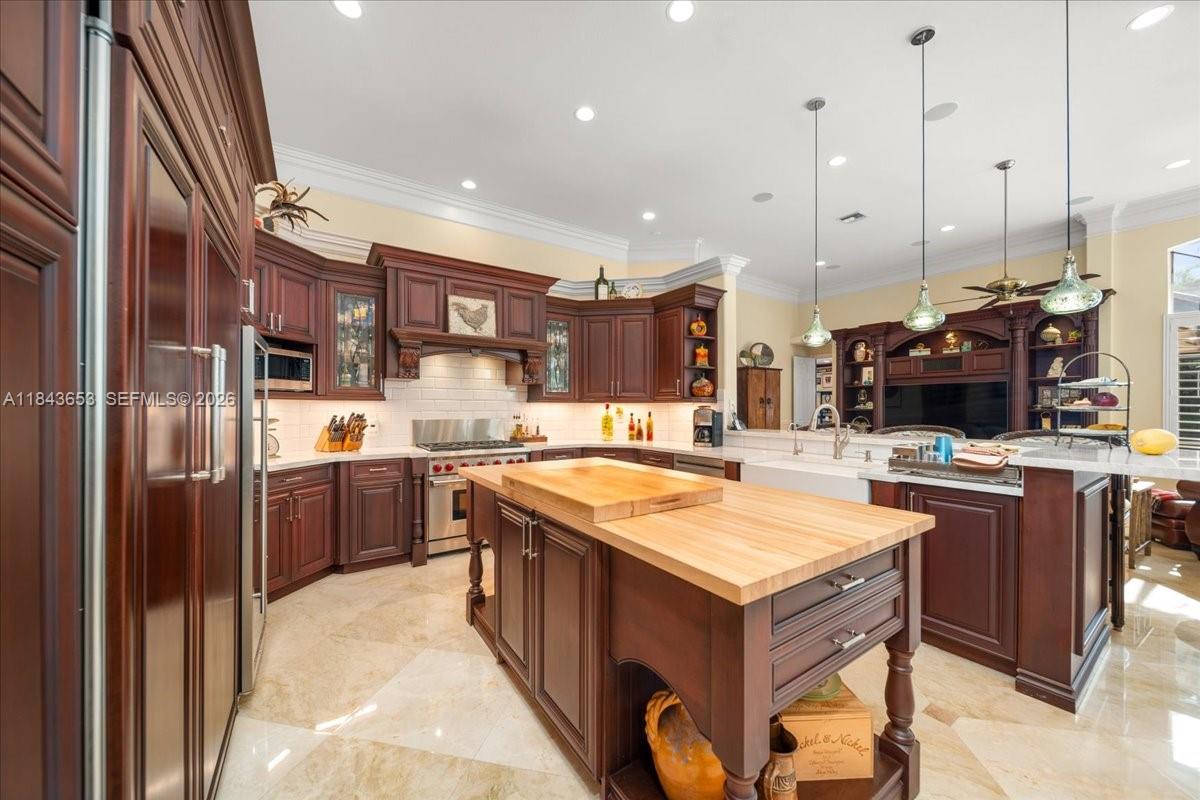 Pelican landing - Residential