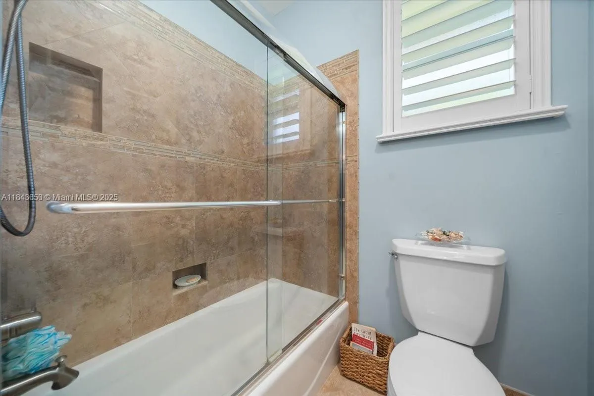 Weston, Florida, 33327, United States, 4 Bedrooms Bedrooms, ,5 BathroomsBathrooms,Residential,Active,1898059