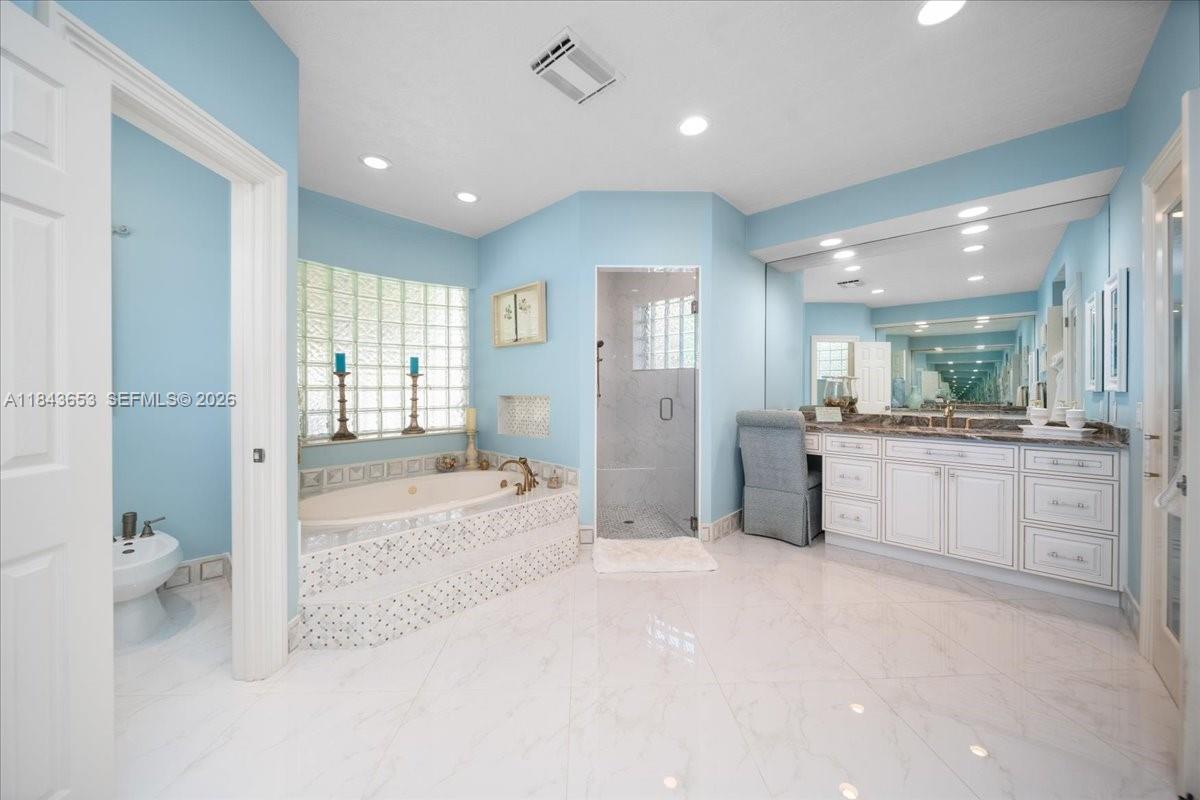 Pelican landing - Residential