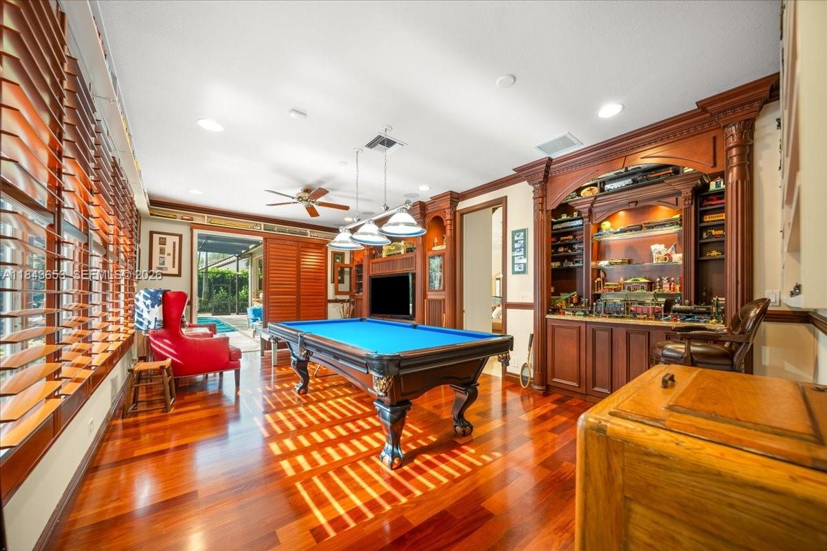 Pelican landing - Residential