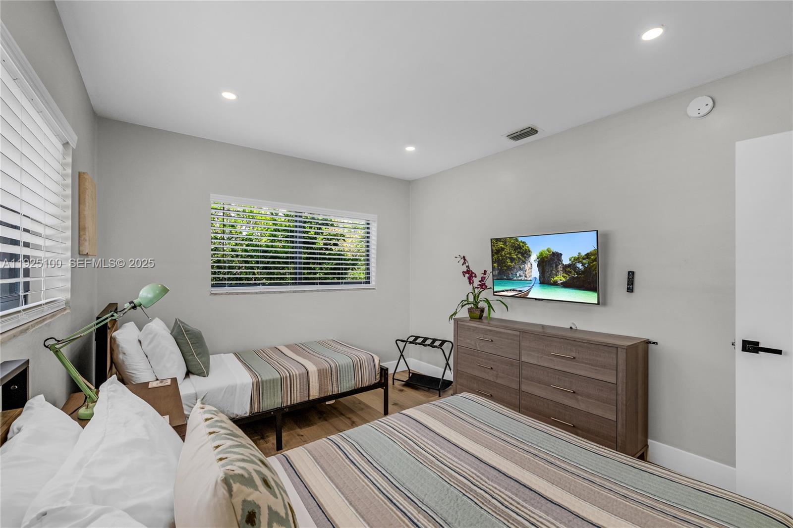 PINE CREST AMENDED PLAT - Residential Lease