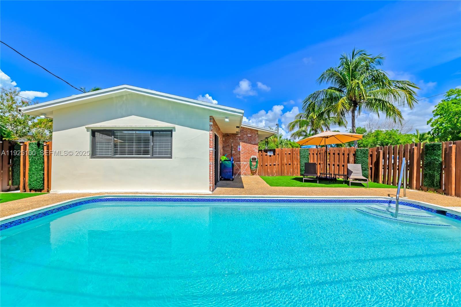 PINE CREST AMENDED PLAT - Residential Lease